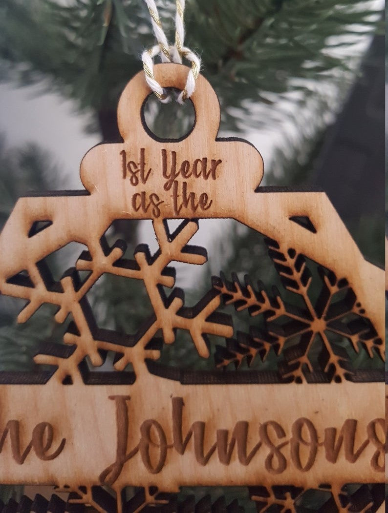 Personalized 1st First Year and Mr and Mrs Family 2018 Year Christmas Ornament Snowflakes Wood Baby Gift Shower Girl Boy Newborn Keepsake