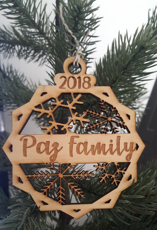 Personalized Family 2019 Year Christmas Ornament Snowflakes Wood Baby Gift Shower Girl Boy Newborn Keepsake