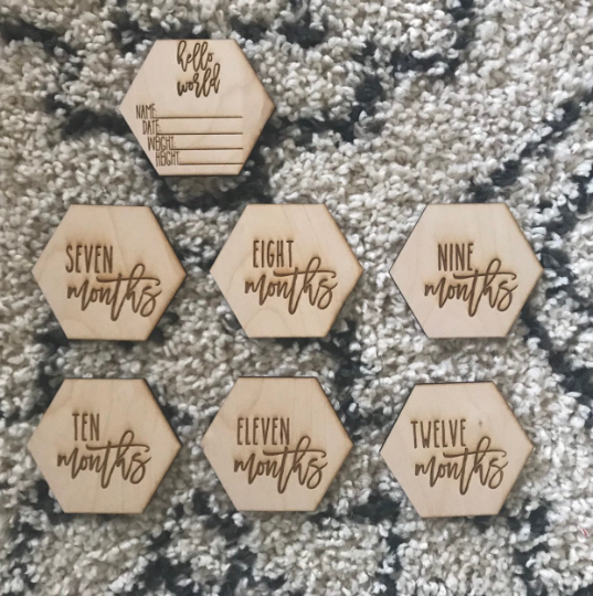 HEXAGON Wooden Monthly Milestone Baby Cards Natural Wood Keepsakes 12 month and Hello World Baby Info Name Date Height Weight Photo Props