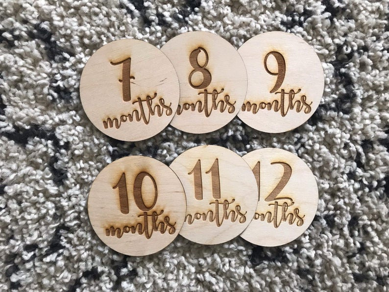 Wooden Monthly Milestone Baby Cards Natural Wood Keepsakes 12 month Photo Props Memory Discs Baby Shower Gift Memories Laser Cut Wood Prop