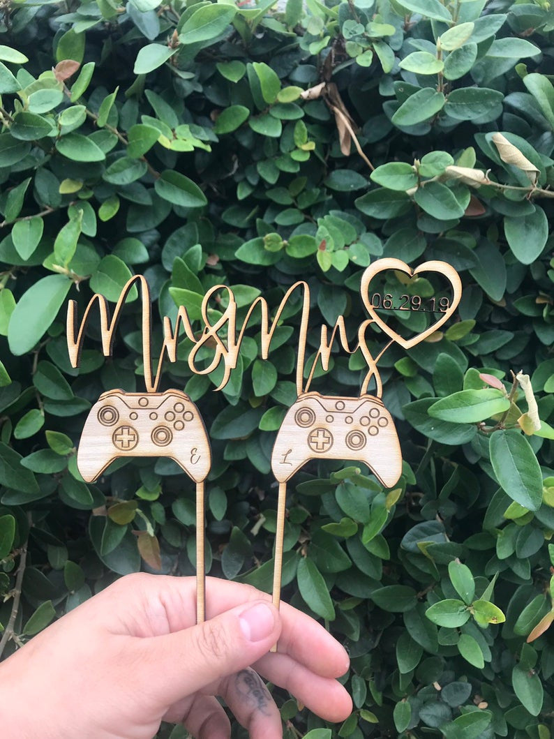 Custom Personalized Mr and Mrs Video Gamer Inspired Date Game Natural Wood Cake Pie Topper