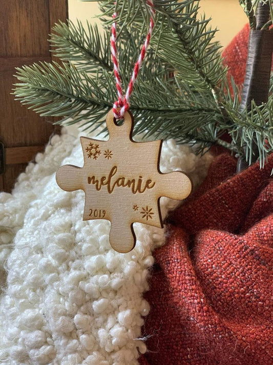 Personalized Puzzle Piece with Custom Name Christmas Ornament Keepsake